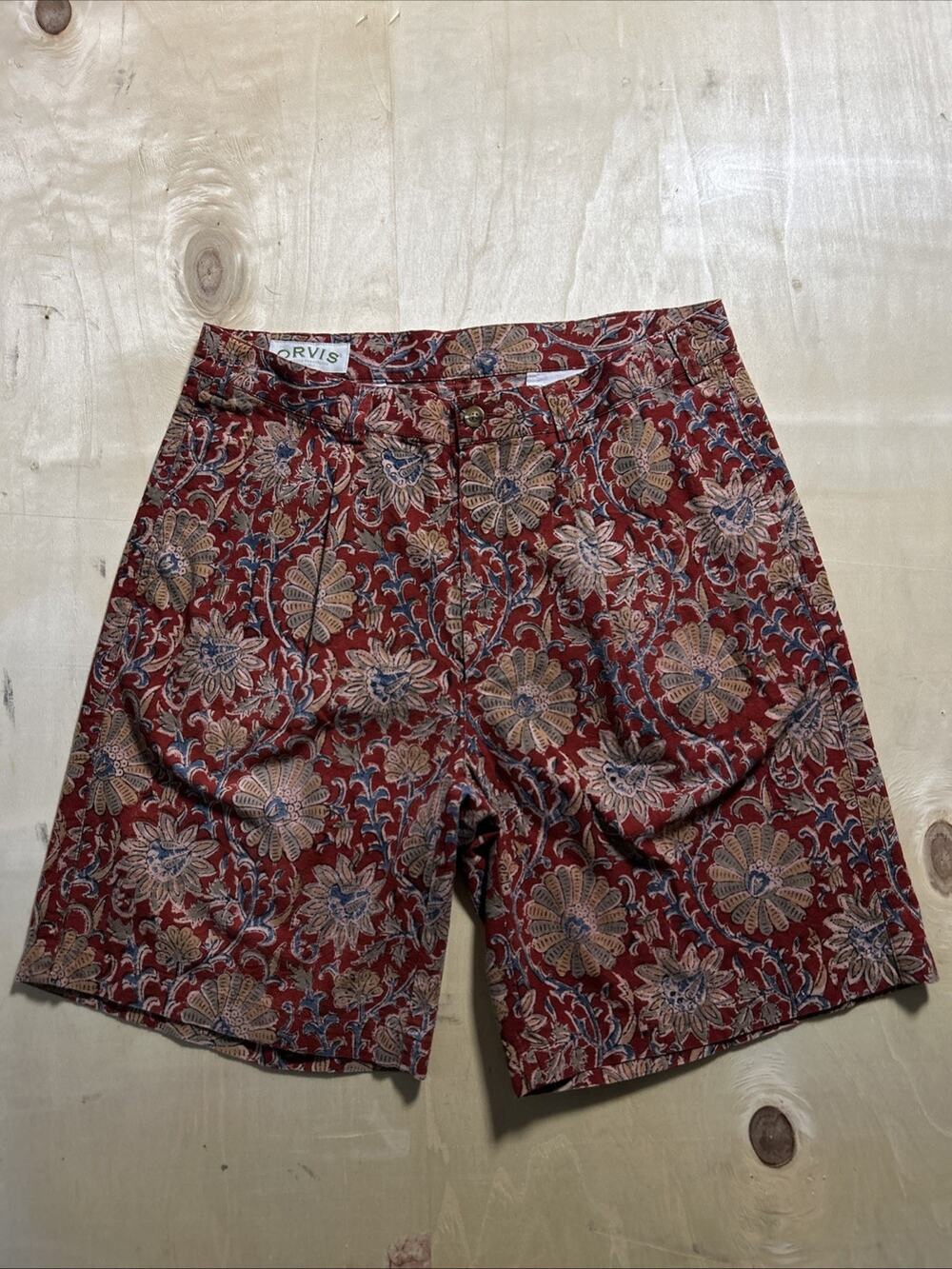 Orvis Pleated Burnt-Red multi color Floral pattern Shorts Men's Sz 34 batik